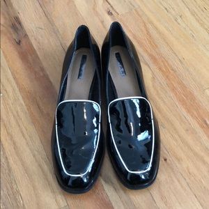 Tahari Black and White loafers